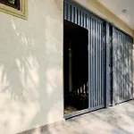 Townhouse 24*7