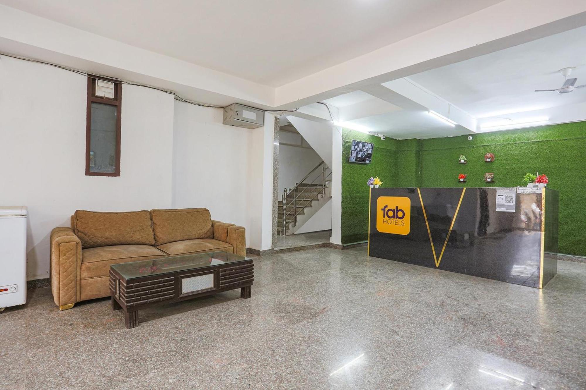Townhouse 24*7 New Delhi