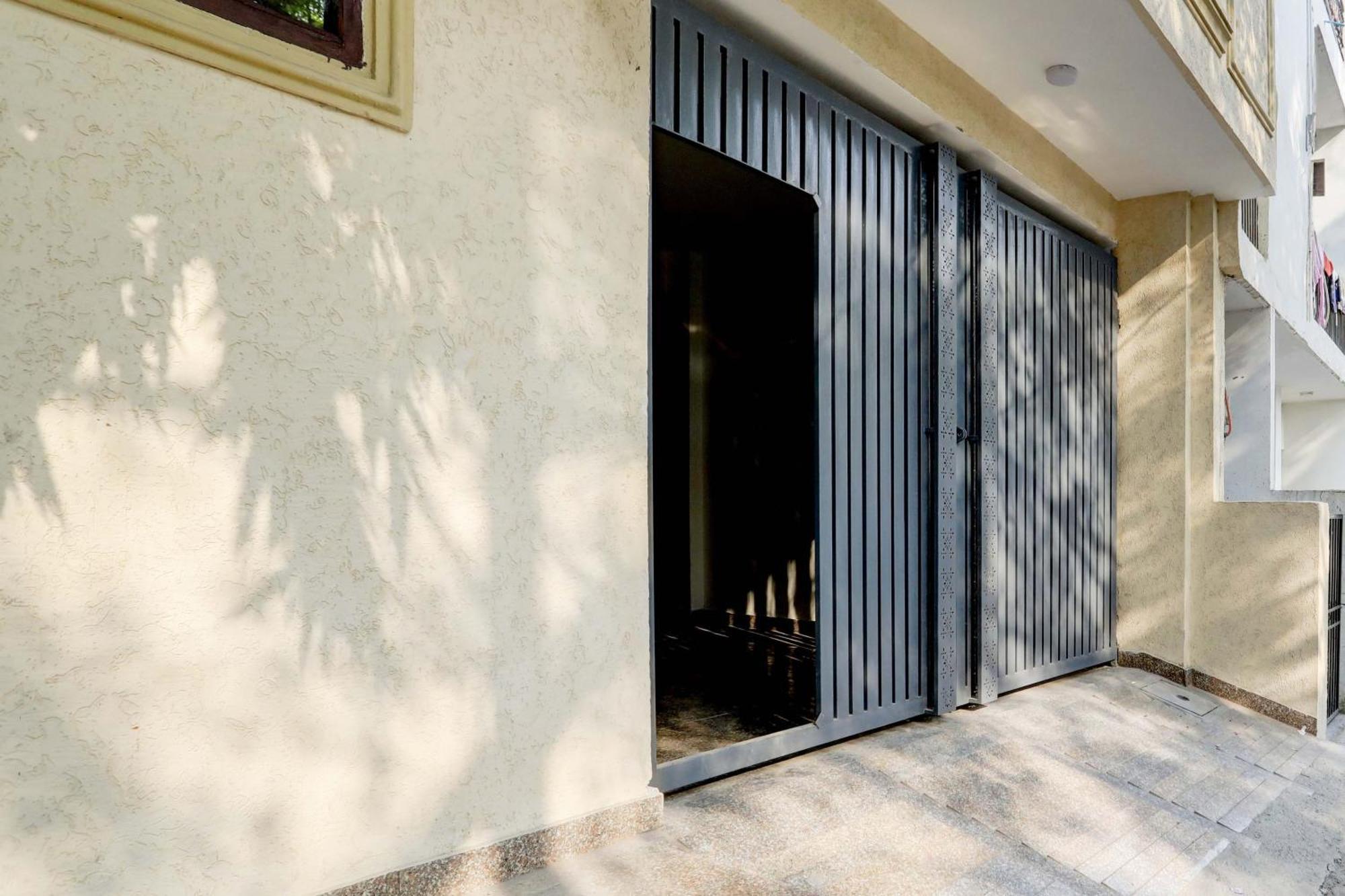 Townhouse 24*7 4*