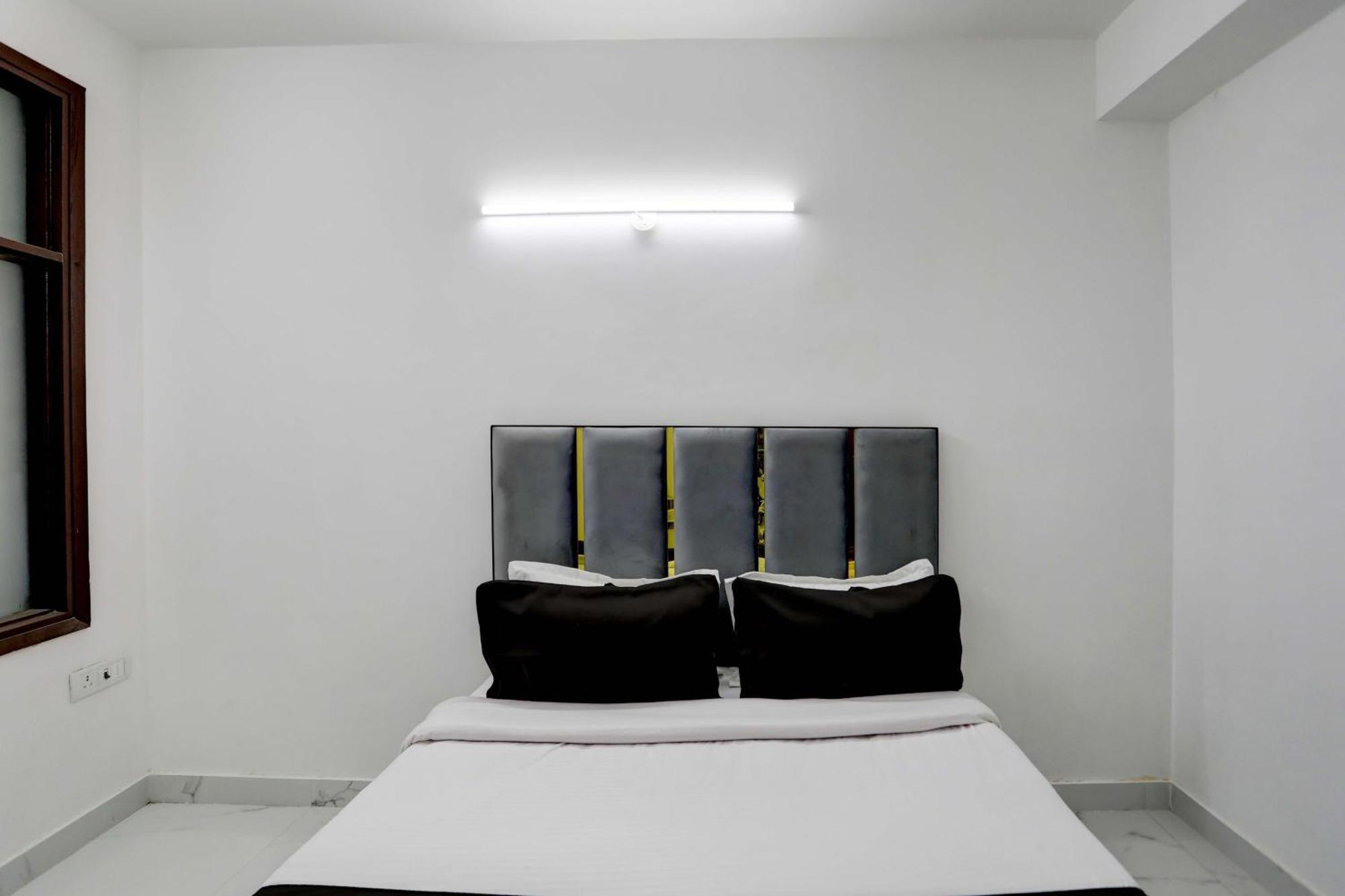 Hotel Townhouse 24*7 4*