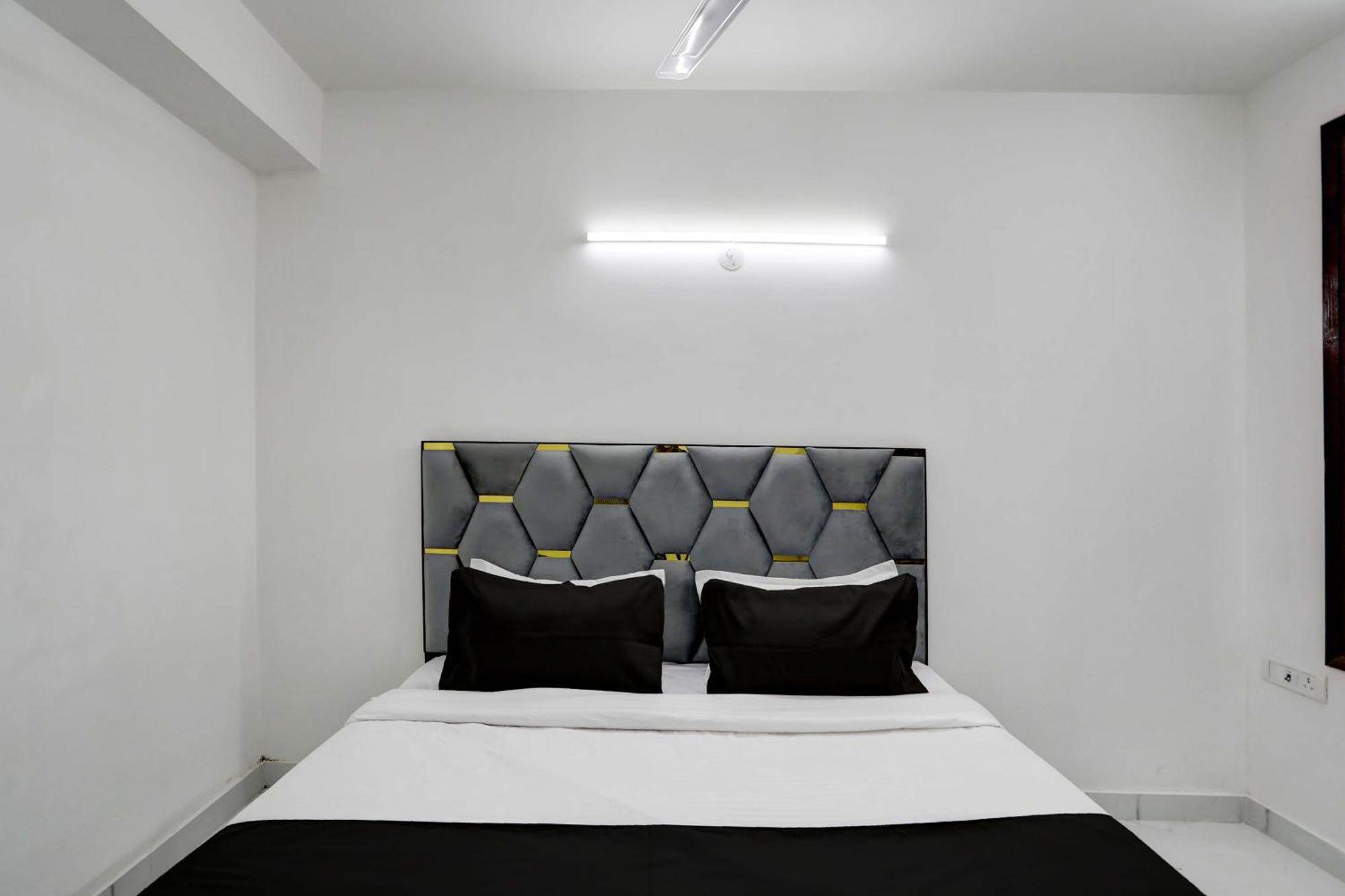 Townhouse 24*7 New Delhi