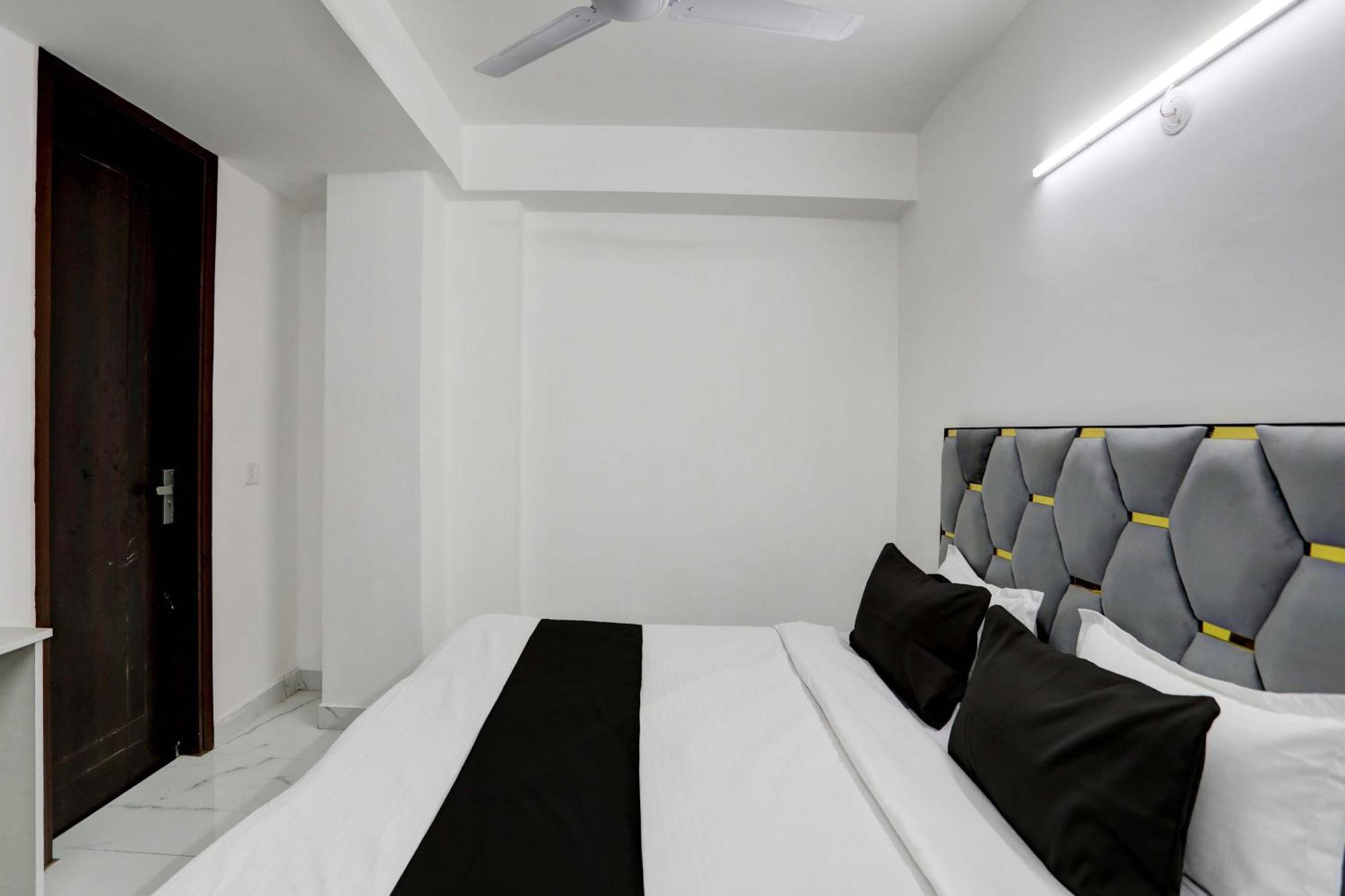 Hotel Townhouse 24*7 4*