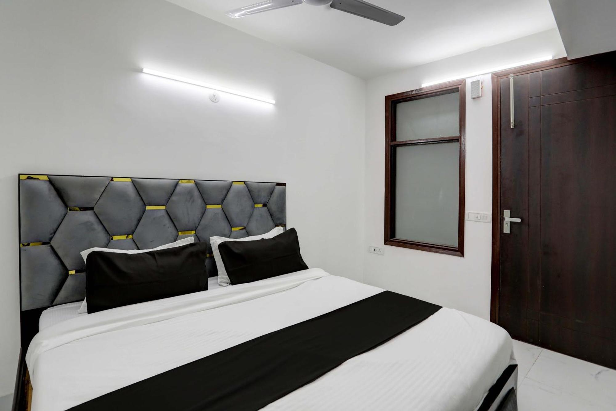Townhouse 24*7 New Delhi