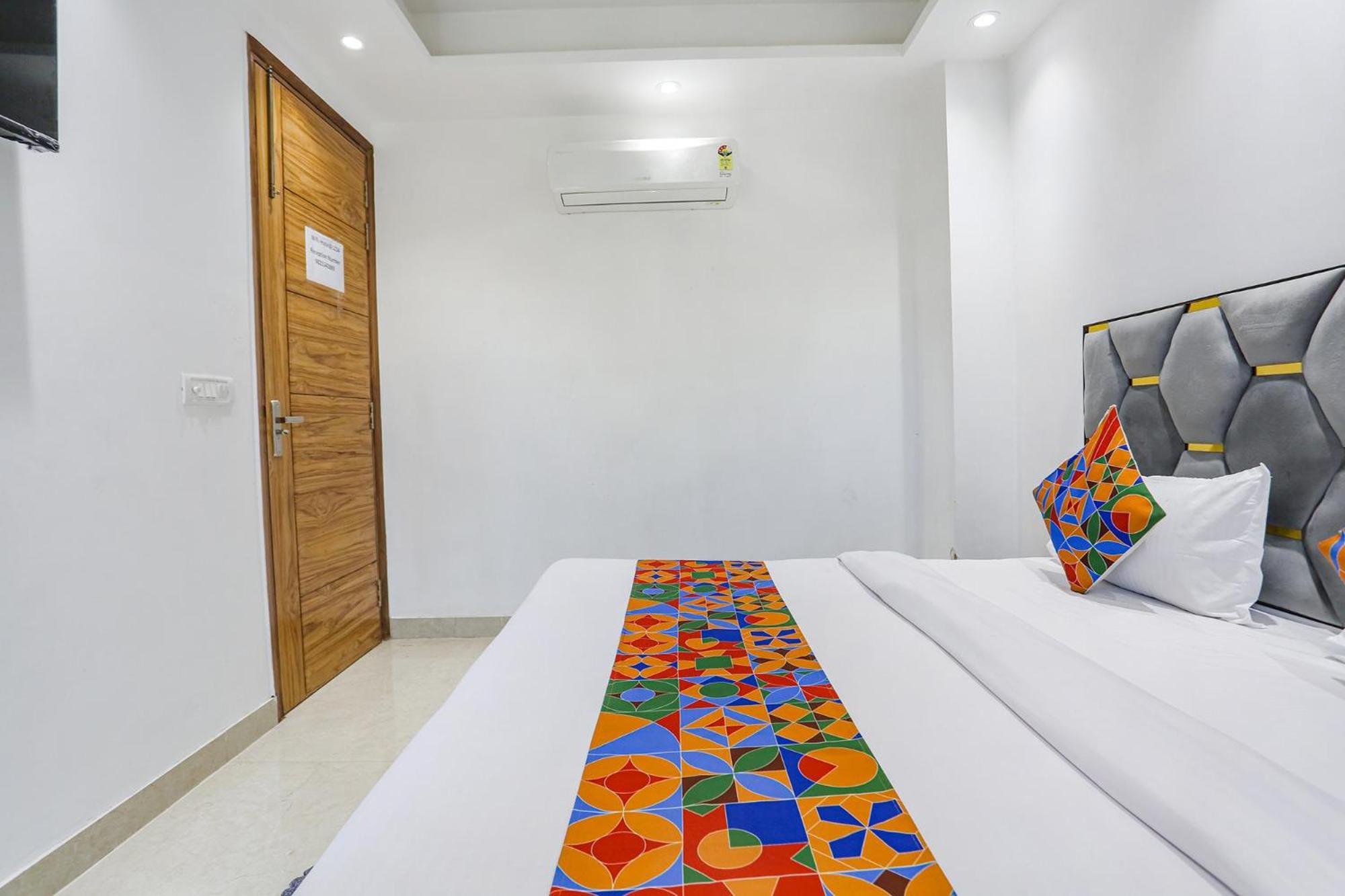 Hotel Townhouse 24*7